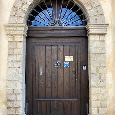 B&B Palazzo Pancaro Altomonte Bagian luar foto