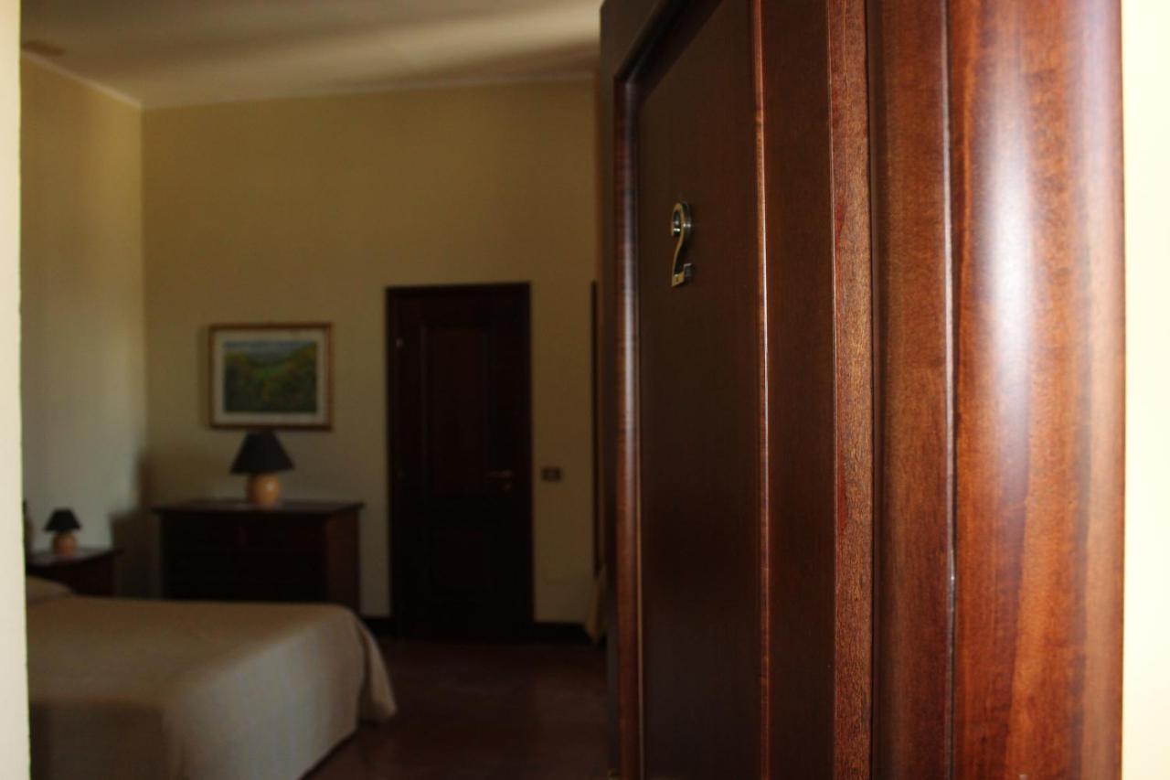 B&B Palazzo Pancaro Altomonte Bagian luar foto