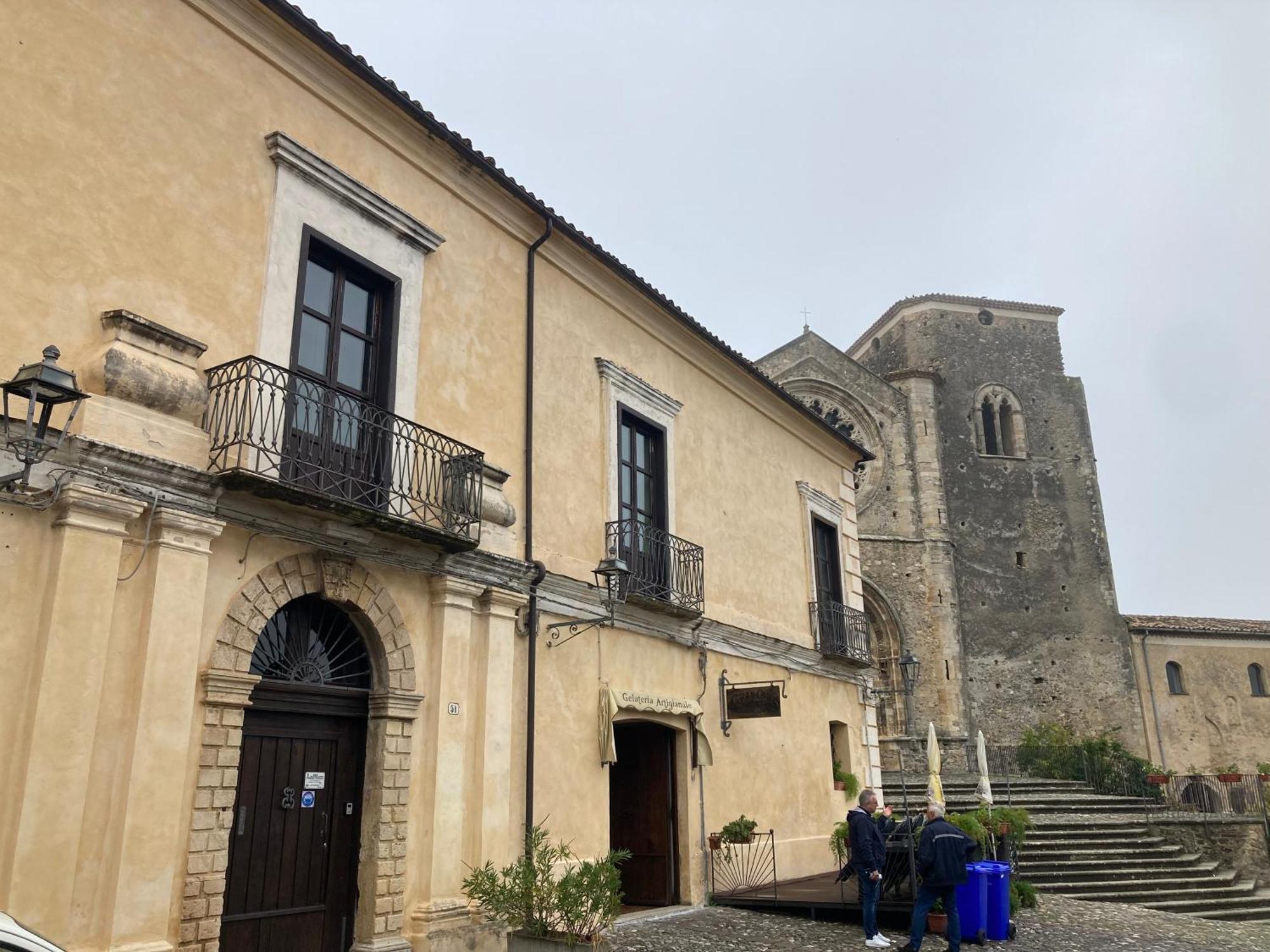 B&B Palazzo Pancaro Altomonte Bagian luar foto